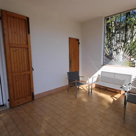 Ferienhaus In Mit Grossem Garten - B59365 Ferienhaus Lido delle Nazioni