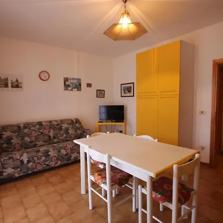 Ferienhaus In Mit Grossem Garten - B59365 Holiday home *